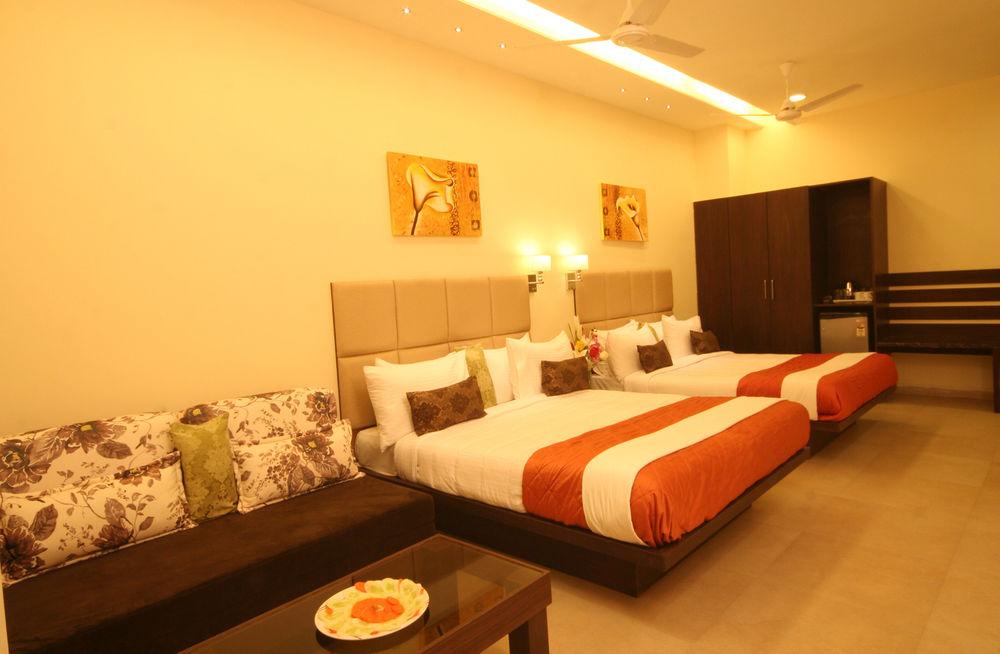 Khanvel Resort Silvassa Esterno foto