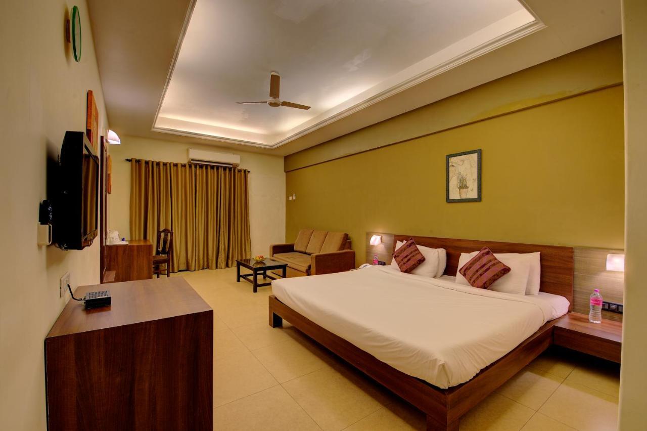 Khanvel Resort Silvassa Esterno foto