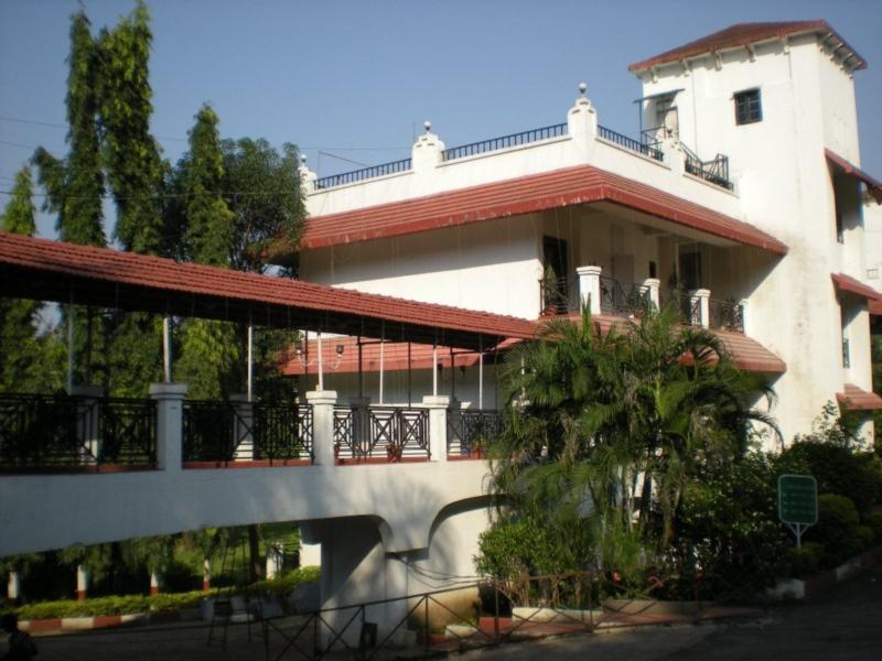 Khanvel Resort Silvassa Esterno foto