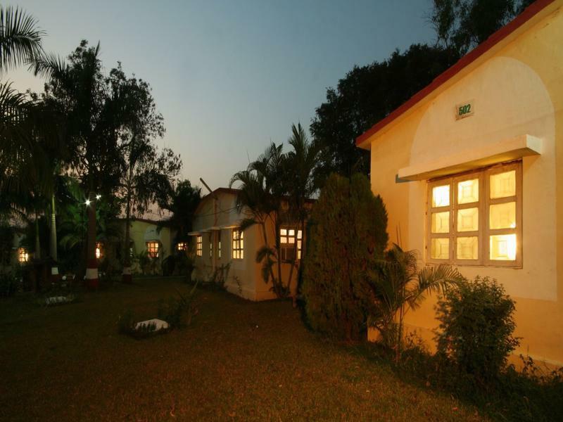 Khanvel Resort Silvassa Esterno foto