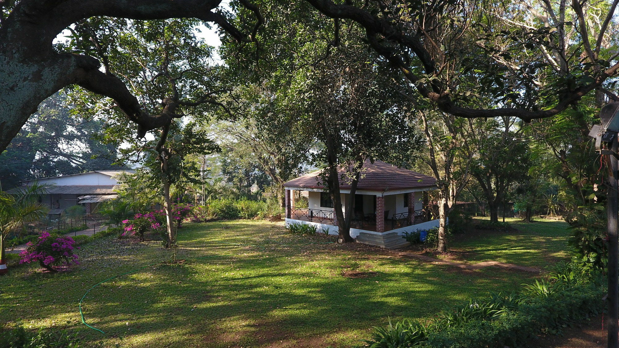 Khanvel Resort Silvassa Esterno foto